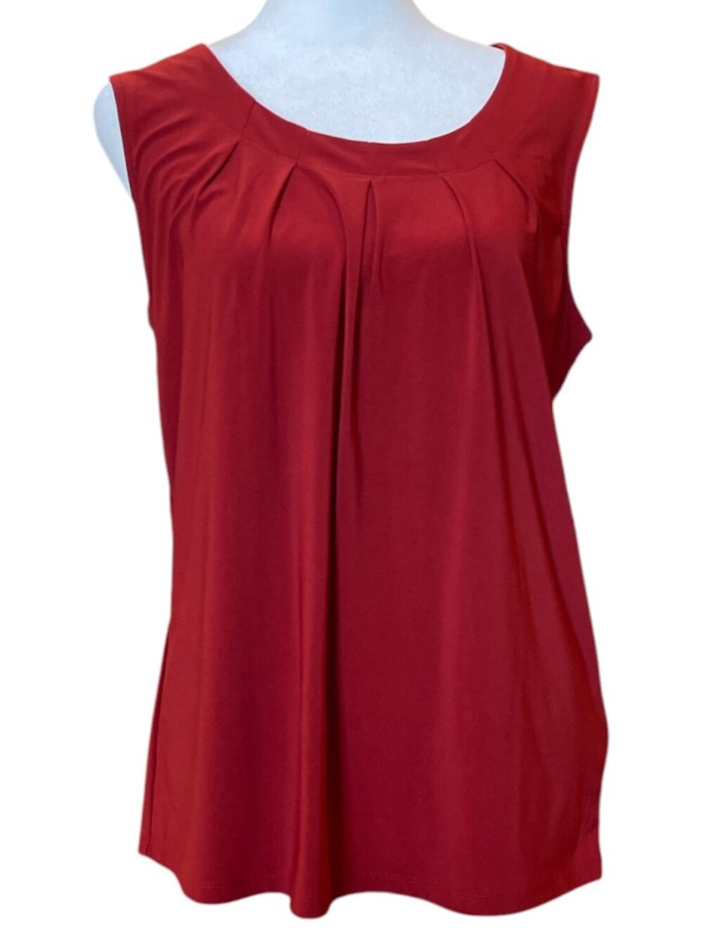 Red Pleated Scoop Neck Evan-Picone Black Label Sleeveless Shell Blouse Tank Top